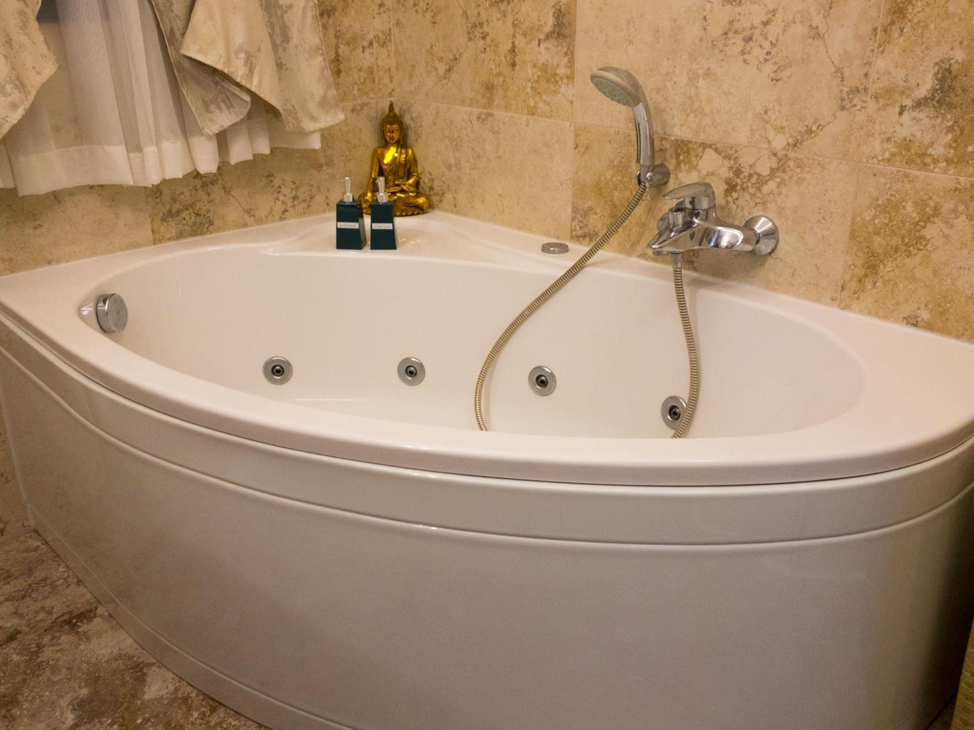 Kimray Boutique Apartment - Indulge In Comfort, Embrace Tranquility Marsaskala Ngoại thất bức ảnh